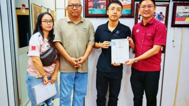 Photo of 出生8个月后父母才註册 等15年 少年终获公民权