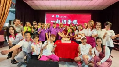 Photo of 糕糕在善双亲节自由餐会 善士义工送暖逾百长者