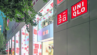 Photo of 外国人组团偷窃猖獗 UNIQLO采民事诉讼索偿