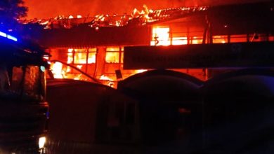 Photo of 沙亚南科学中学遭大火吞噬 行政楼全毁 无人伤亡