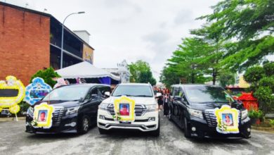 Photo of 【快艇翻覆5死】颜宏达一家三口举殡 逾300人相送致敬