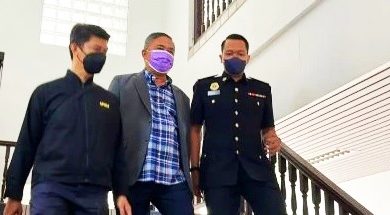 Photo of 甲青年体育局长 被控受贿逾13万令吉