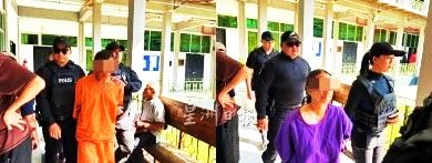 Photo of 疑涉案印尼夫妇遭扣查 男子浴血卧尸果园小屋