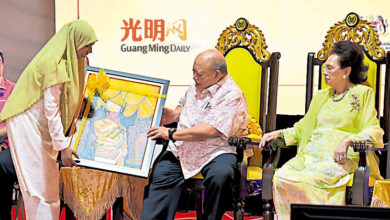 Photo of 玻拉惹趁嘉年华劝民 多阅读学艺术育人才