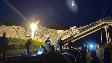 Photo of 俄罗斯桥樑坍塌！火车遭重击脱轨 致7死66伤