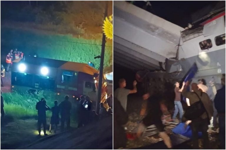 桥梁倒塌波及下方火车。（照片取自平台X）