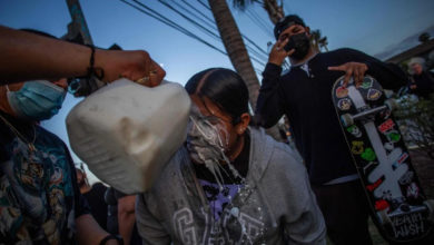Photo of 抓捕非法移民遭阻 洛杉矶再爆警民冲突