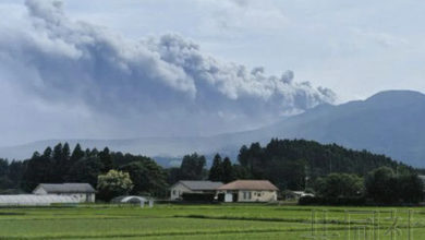 Photo of 时隔7年 日本新燃岳火山喷发