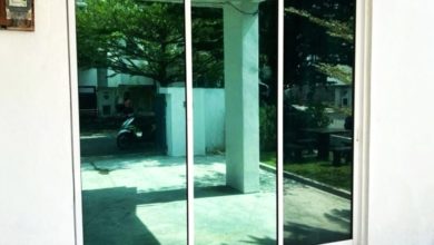 Photo of 视频〡撞破玻璃门自动赔偿 民宿老板感动：愿多些诚实住客