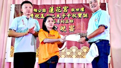 Photo of 相公园莲花宫救世坛庆神诞 义卖光明筹获1088元