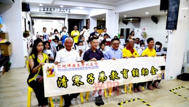 Photo of 槟佛义校友会颁辅助金 拨8350元惠47学生