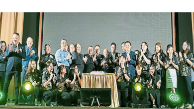 Photo of 【华都小学三大机构就职礼庆教师节宴】吴俊益：8月9进行 华都中学体验AI教学