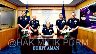 Photo of 3警队总监陪签到 新总警长卡力今履新