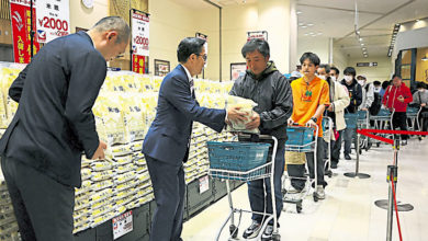 Photo of 政府推市价50%应对米荒 日民连夜排队抢购储备米