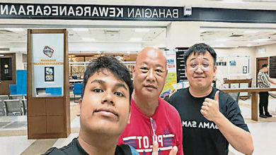 Photo of 申请苦等7年 青年终获大马公民权