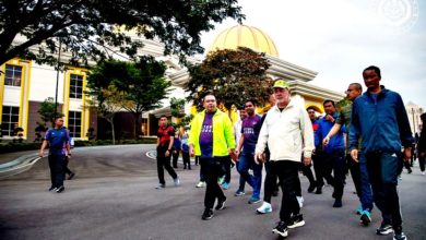 Photo of 元首及王宫人员健走 养成健康生活方式