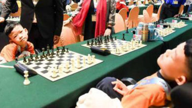 Photo of “轮椅2兄弟”与对手拼棋艺 自信实力不输其他人