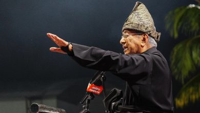 Photo of “非民选上台” 敦马: 安华靠败选者组政府