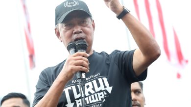Photo of 慕尤丁:安华宣称坚定打贪绝不妥协      结果打贪打到副揆扎希DNAA