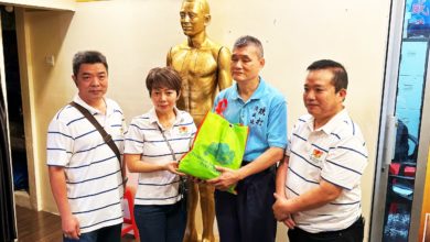 Photo of 失明夫妇勇挑战人生 光明报导引读者捐助