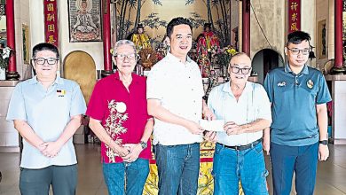 Photo of 巴都峇加公众老观音堂 张聒翔拨款5000庆神诞