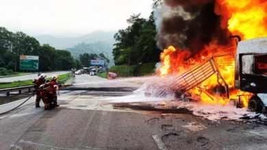Photo of 加叻大道罗里失火 载露营装备90%烧毁
