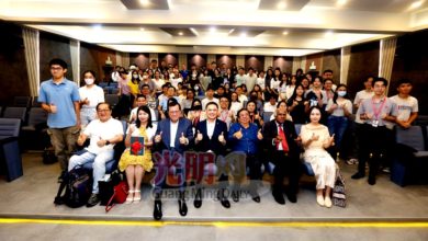Photo of 翁诗杰新书分享会 分享人生历程文化反思