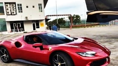 Photo of 视频〡富商儿学车 在停机坪开法拉利