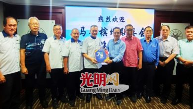 Photo of 陈德钦率团拜访槟华堂 批马大医学系录取机制不公