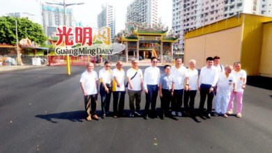 Photo of 头条路斗母宫空地与停车场 多方联拨4.1万铺沥青