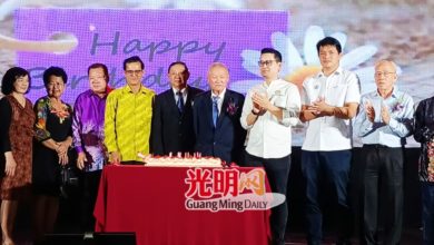 Photo of 【吉中小贩商业公会70周年宴】黄再荣：80%小贩暂免受影响 电子发票门槛应永久调高