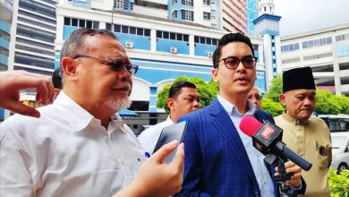 Photo of 伊党领袖发漫画讥安华调解 团结政府领袖报警促查