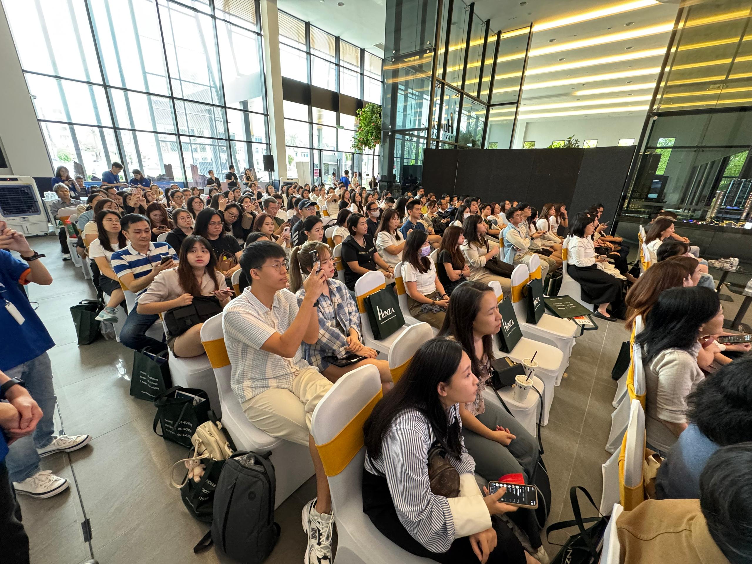 滙华举办的《小红书流量课.檳城首站限定》,吸引逾150名来自不同领域的参与者热烈响应。