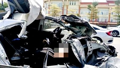 Photo of 电召车司机撞罗里当场亡 27岁乘客送院不治