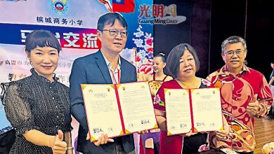 Photo of 槟商务小学 高雄吉东国小 缔结姐妹校关系