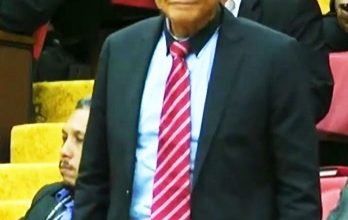 Photo of “卫生棉口罩”风波后 伍薪荣正式提名为森州上议员