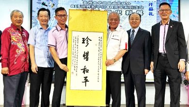 Photo of 倒挂国旗风波〡“挂了反惹事” 吴添泉叹国旗越挂越少