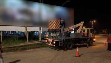 Photo of 捉无牌广告看板  3个被米都市厅拆除