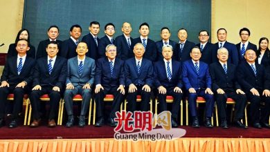 Photo of 【吉华华中董事会及家协宣誓就职】洪锡记：上下午班有弊端 吉华华中拟推动单班制