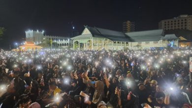 Photo of 万人灯海和平集会 跨族群声援查拉