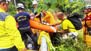 Photo of 车辆暴雨中坠深谷 父为救家人再下谷底 2死3失联