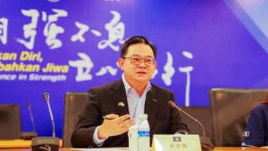 Photo of 若坚持收600万地价 刘亚强：等于以行政手段掐学校喉咙