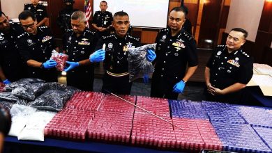 Photo of 警捣豪华公寓捕9人 电子烟毒品捞百万