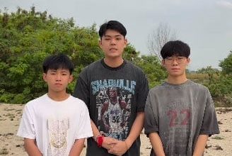 Photo of 鸡骨头给流浪汉短片挨轰 3青年拍片道歉