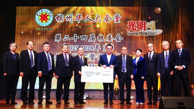 Photo of 【槟华堂大厦修葺启用与执委会就职晚宴】陈坤海:拒极端势力政治 大选用选票来表态