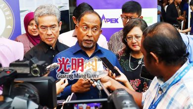 Photo of 高教部长：逾150国学生来马深造 本地生名额不会被取代