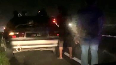Photo of 在路边为货车添油 2青年遭撞身亡