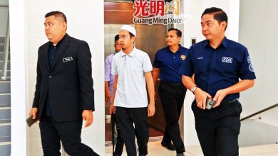 Photo of 非法印刷可兰经贴纸 商人认罪罚款2500