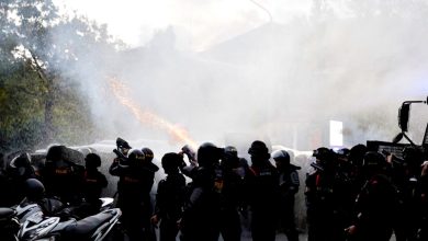 Photo of 印尼抗议升级 多国使馆发旅行警告