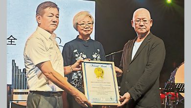 Photo of 【峇株巴辖华仁中学中秋园游会】苏文忠：1955年开始办赛 华仁课室布置缔大马纪录